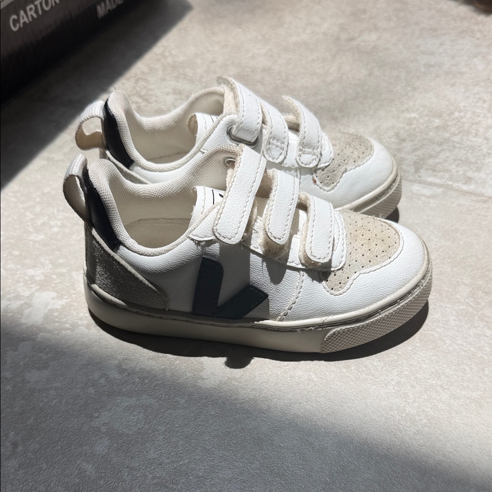Veja Kids White Leather Velcro Sneakers with Black V